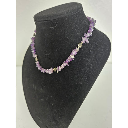 Vintage Y2K Dark Amethyst Chip Stone Single Strand Necklace w/ Flower Beads