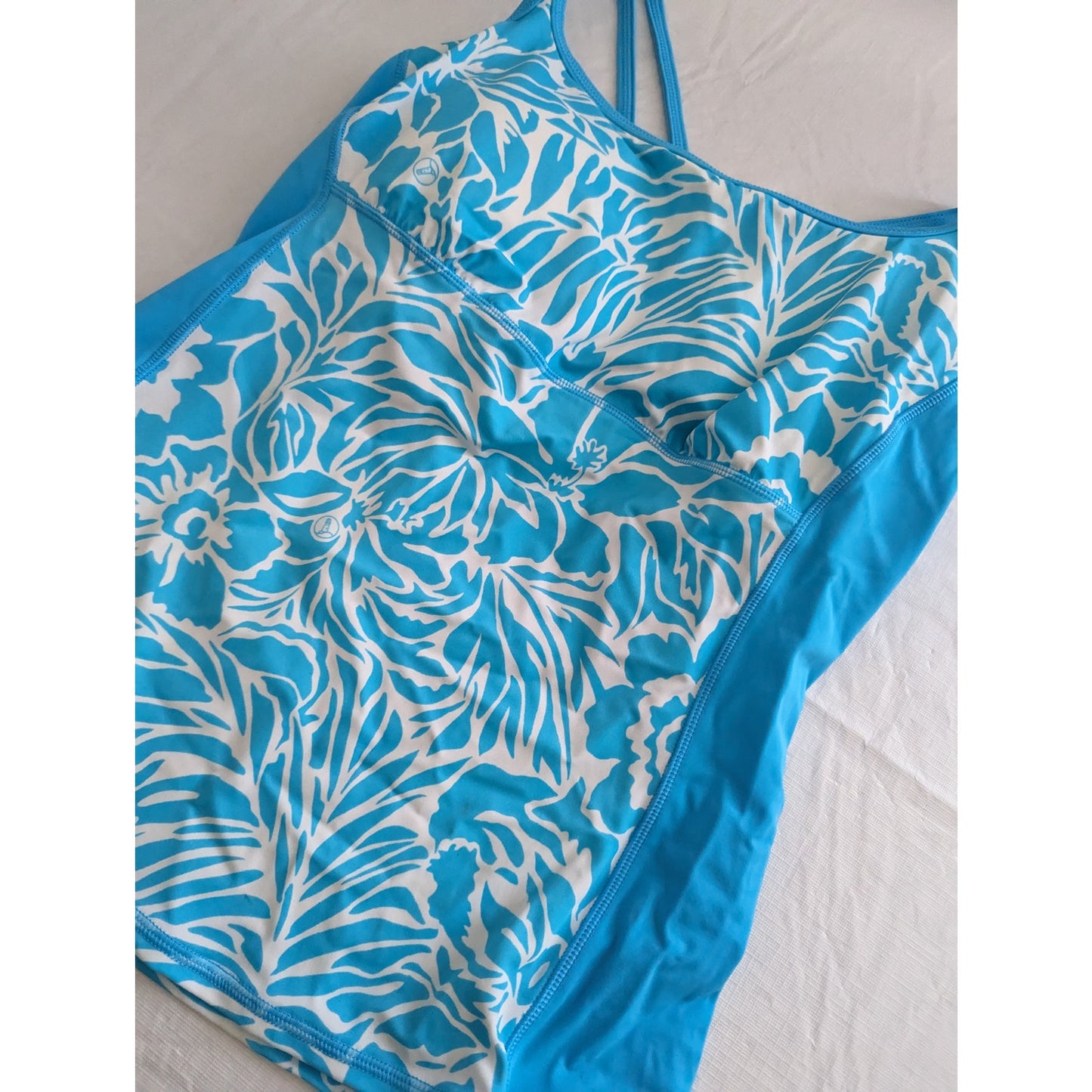 Lands' End Womens Sz 6 Tankini Swimsuit Top Light Blue White Floral
