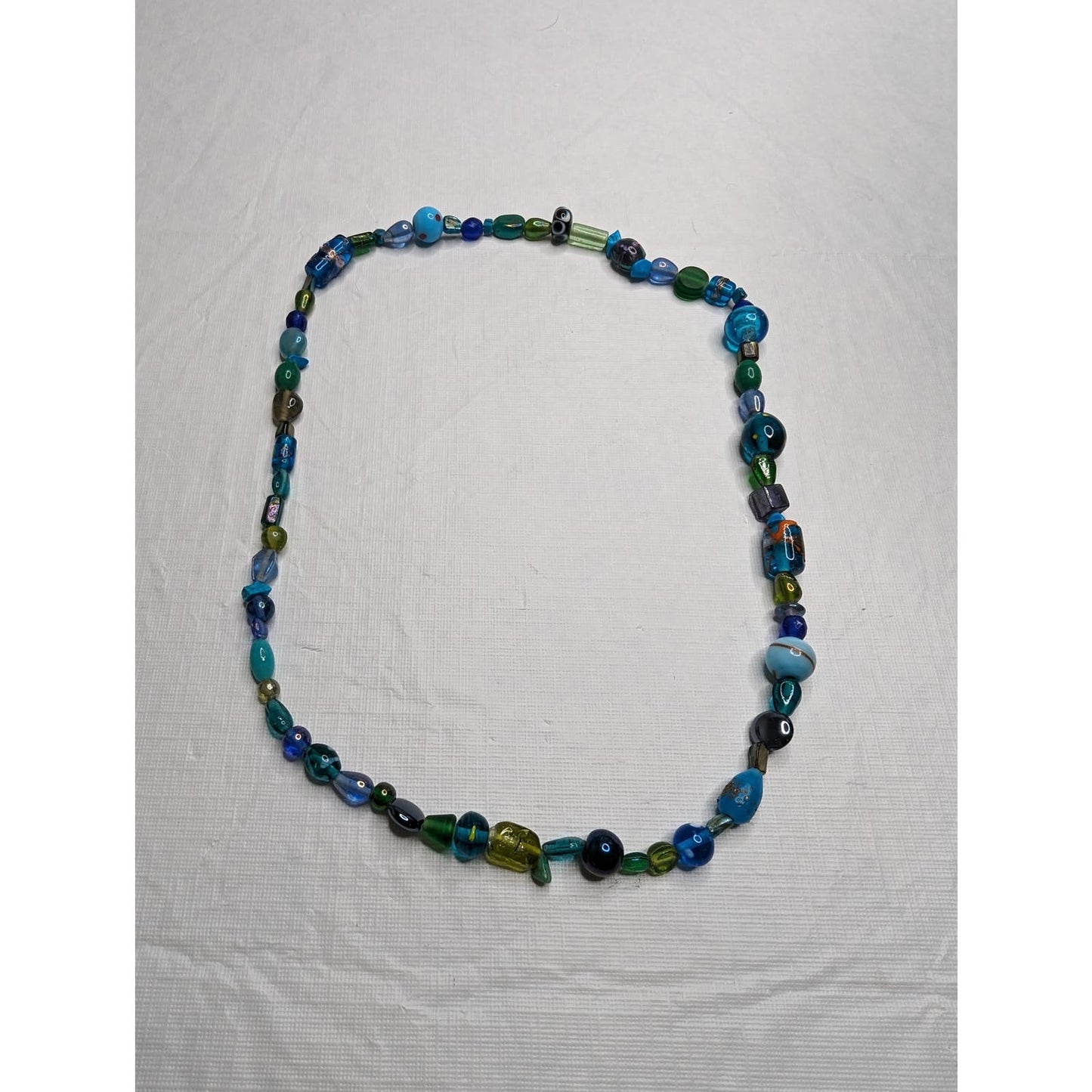 Vintage 1970s Single Strand Glass Beaded Necklace Blue and Green Nautical