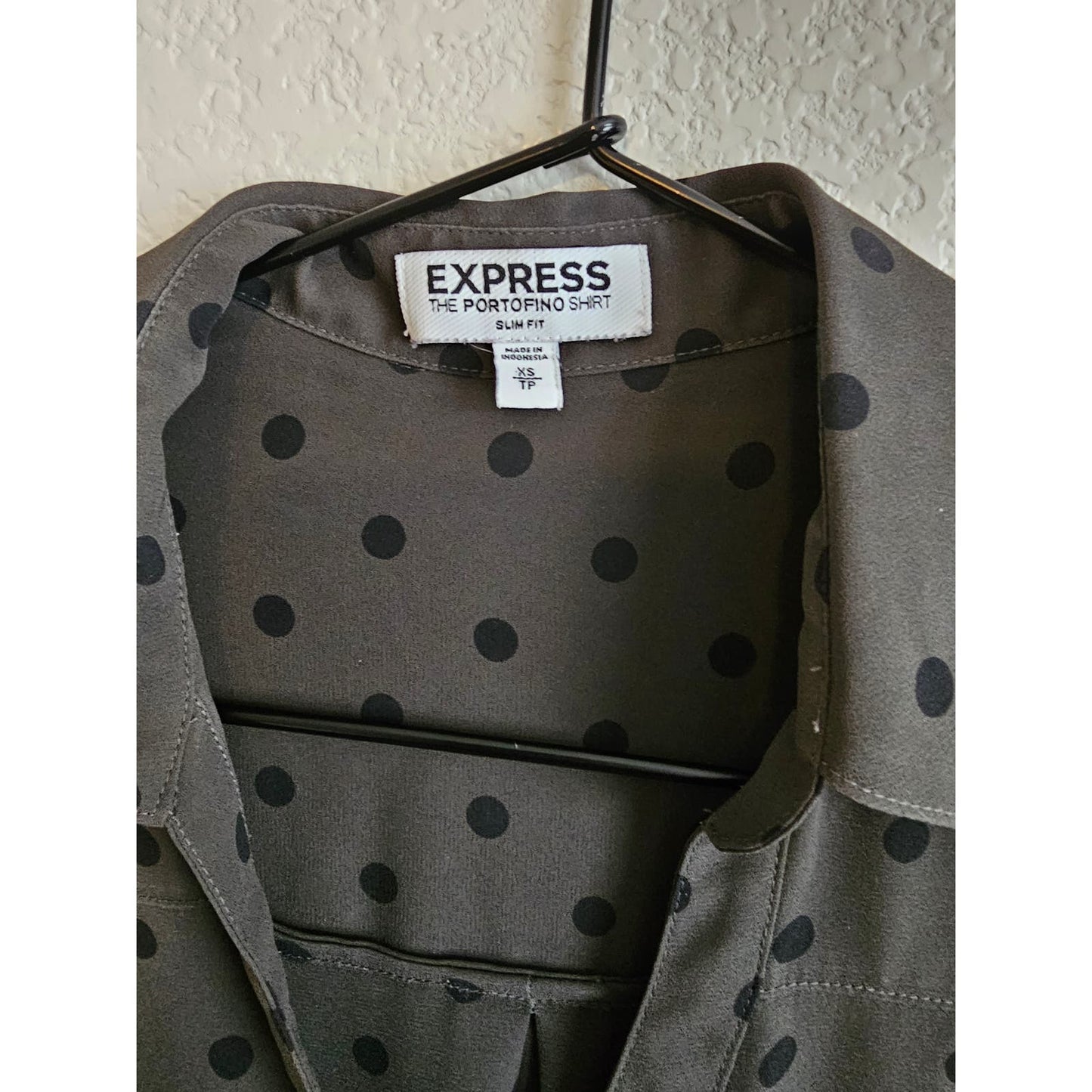 Express Womens Sz XS Long Sleeve Portofino Dress Shirt Olive Black Polka Dot