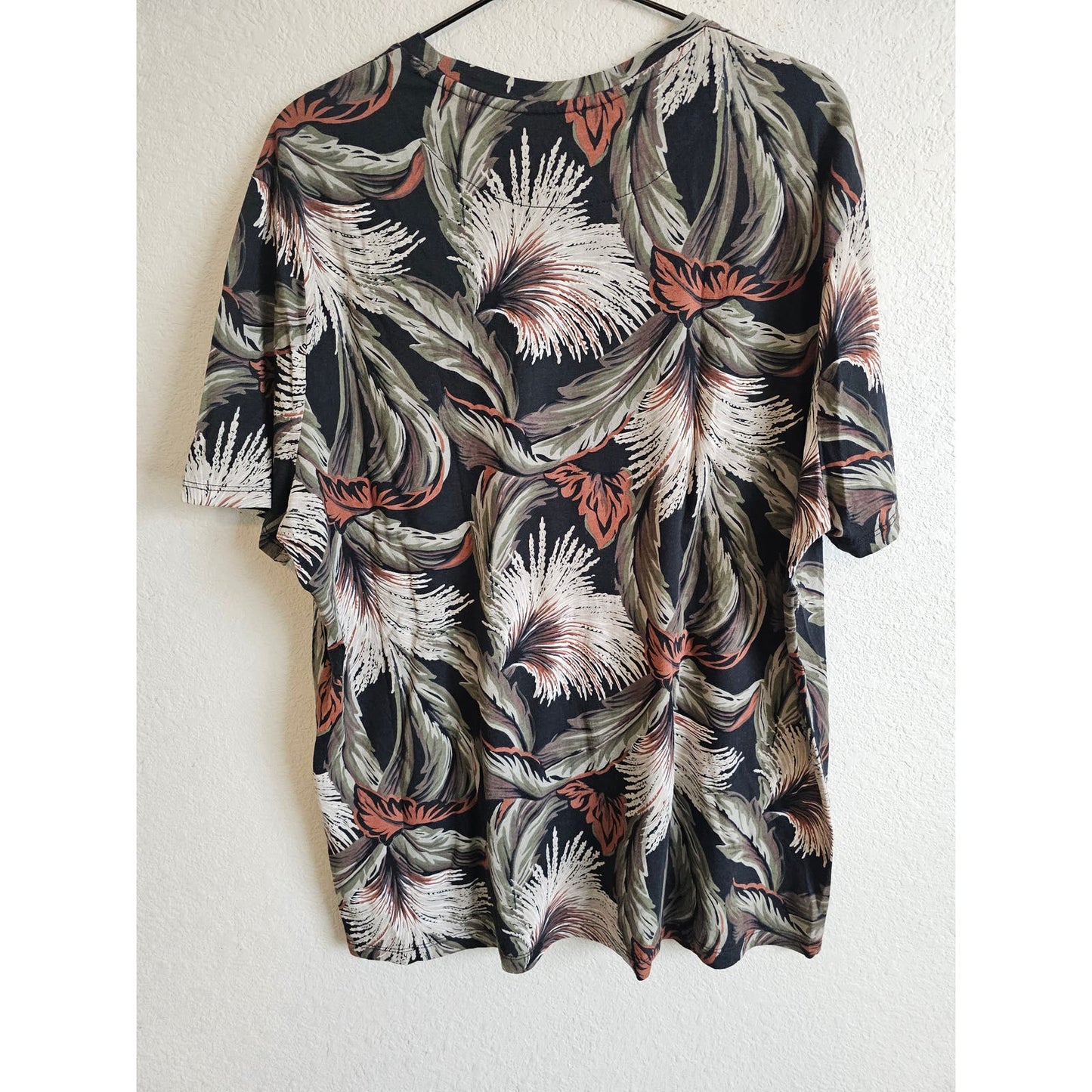 Express Mens XL Short Sleeve All Over Print T Shirt Tropical Floral Cotton Modal