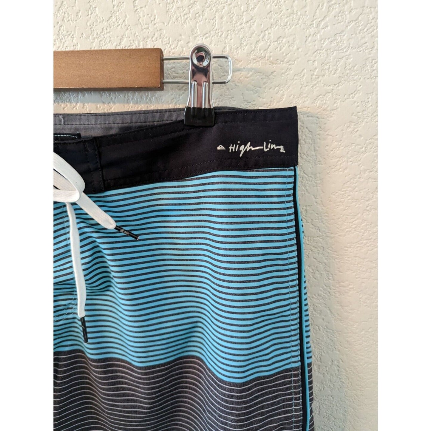 Quiksilver High Line Mens Sz 34 Board Shorts Swimsuit Blue Striped