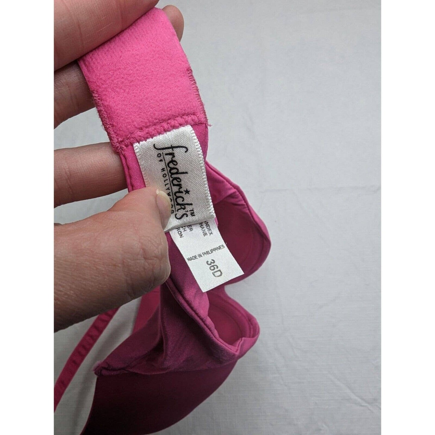 Fredericks of Hollywood Womens Sz 36D Dark Pink T Shirt Bra