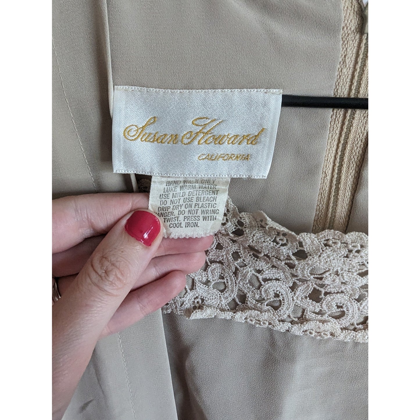 Vintage 1970s Susan Howard Sz M Midi Length Taupe  A Line Dress