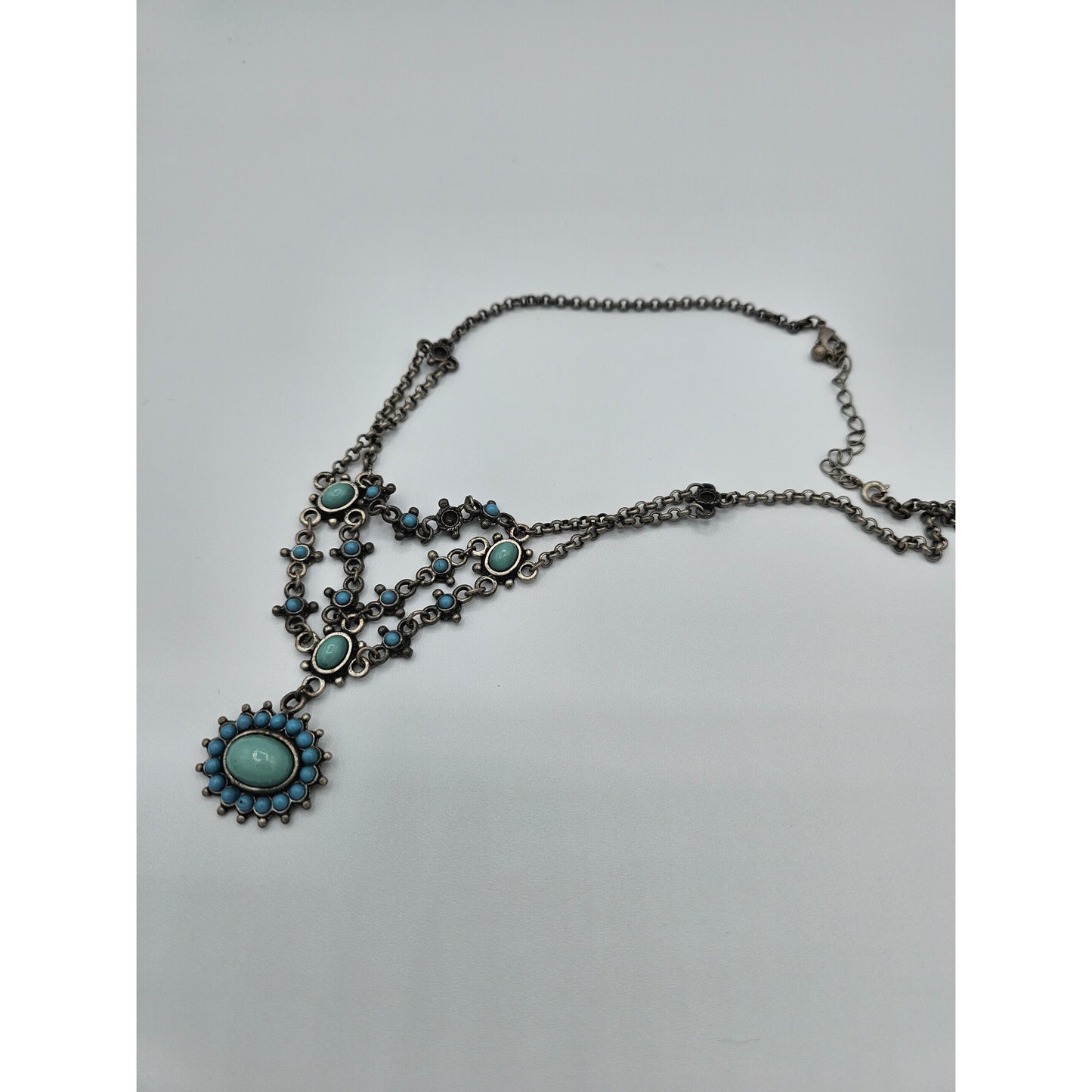 Vintage Y2K Womens Pendant Beaded Necklace Silver Tone and Turquoise Stones