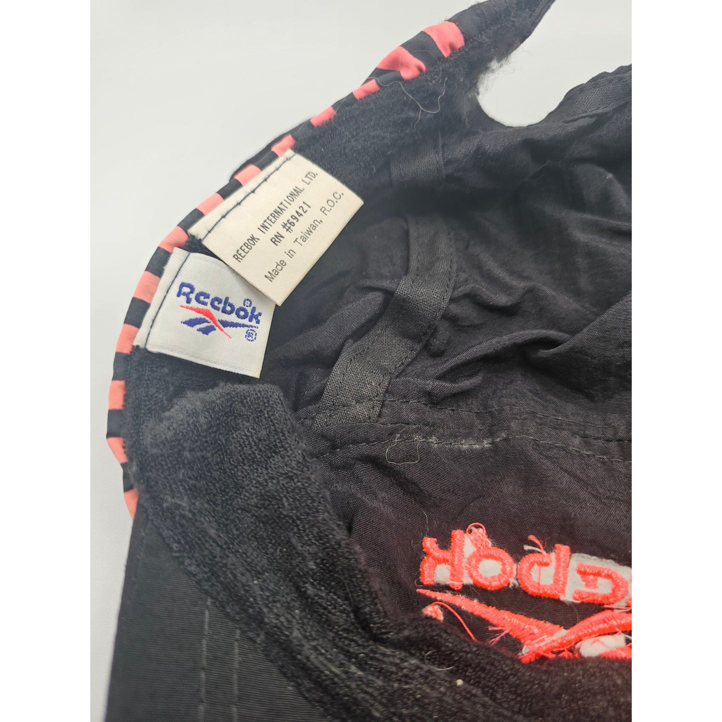 Vintage Reebok Womens Nylon Baseball Running Hat Black and Bright Pink