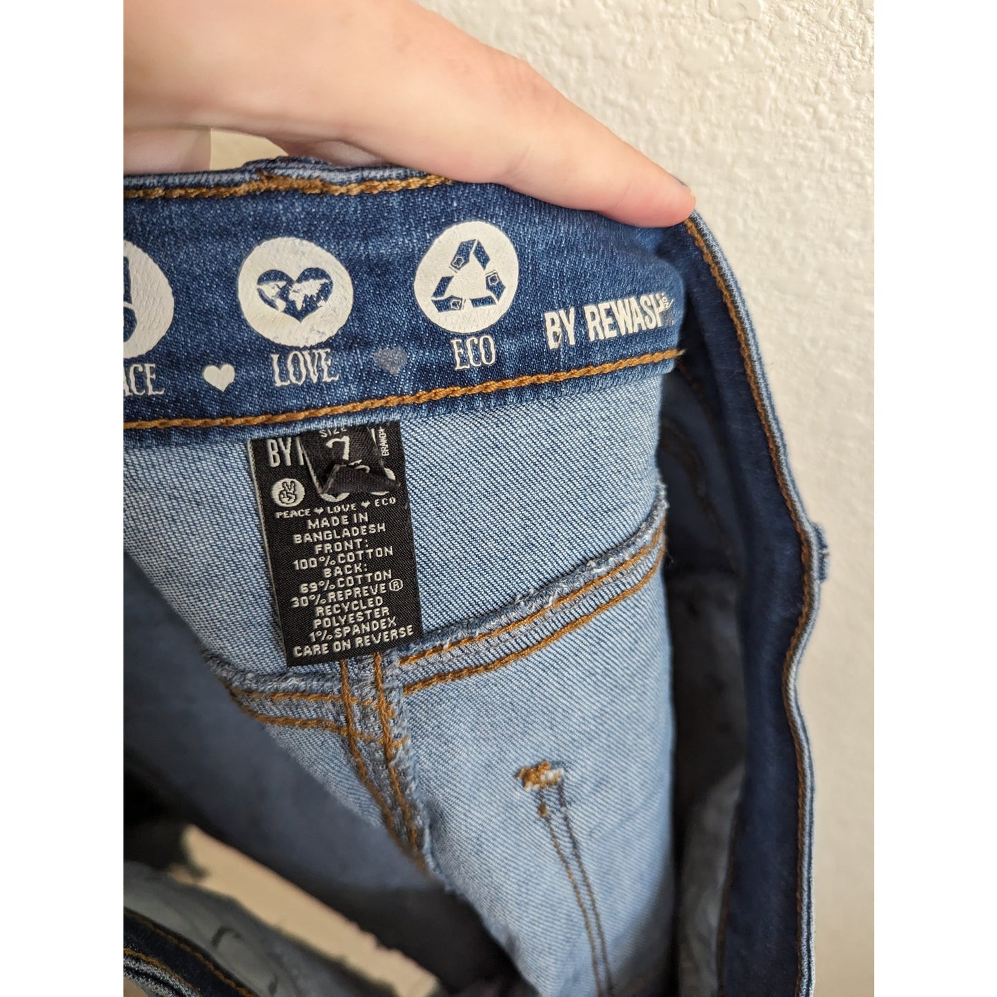 Rewash Womens Sz 7 Super High Rise Mom Blue Jean Shorts Distressed