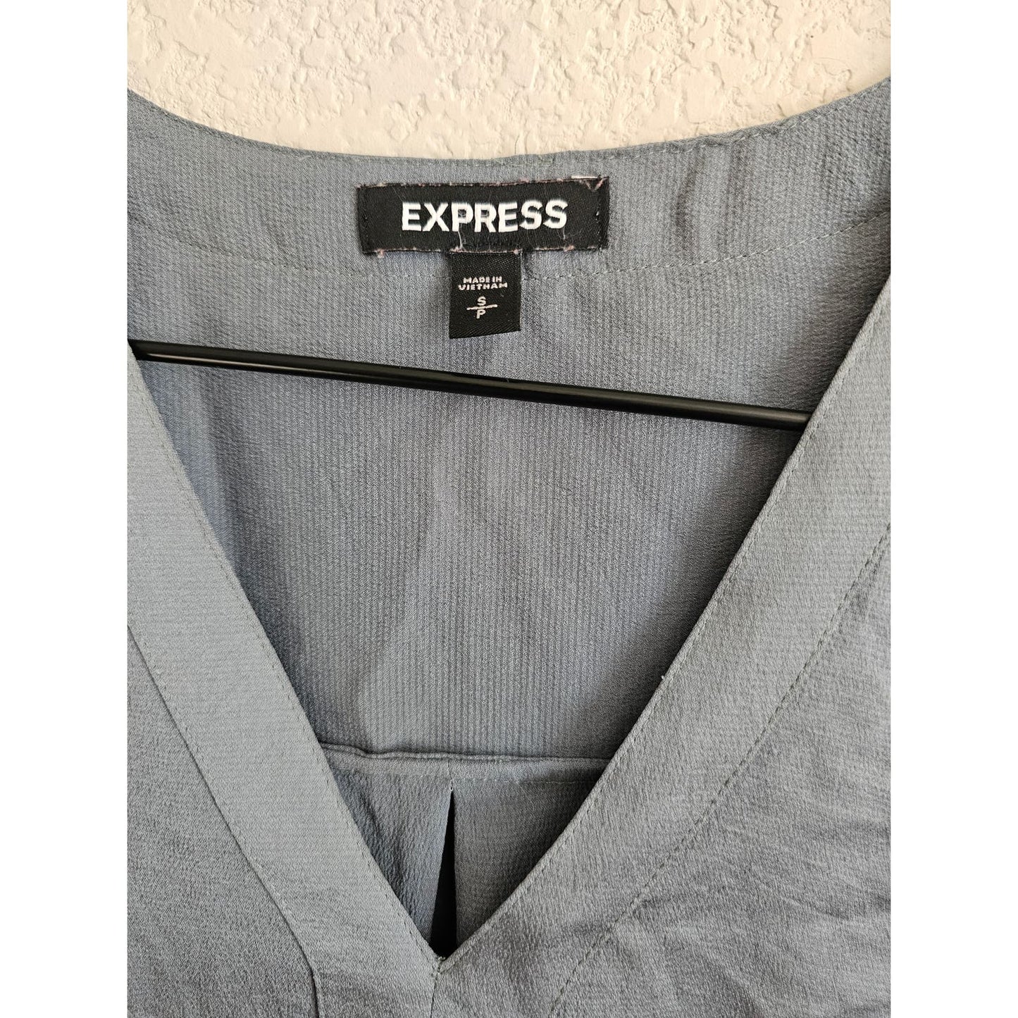 Express Womens Sz S Long Sleeve V Neck Blouse Gray Green Tab Sleeve