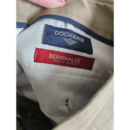 Dockers Mens Sz 34x30 100% Cotton Pleated Front Dress Pants Beige