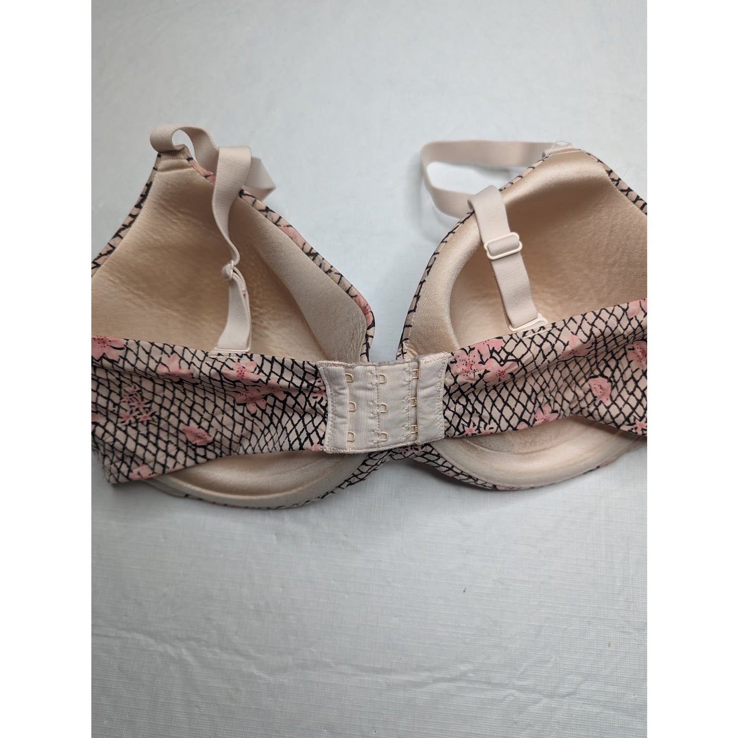 Maidenform Womens Sz 36DD Classic T Shirt Bra Pink Beige Floral