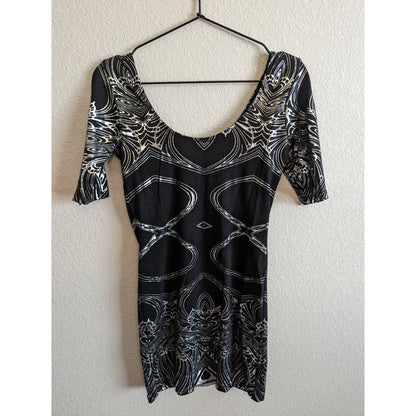 Poof Womens Sz M Mini Cocktail Dress Short Sleeve Black and White Print