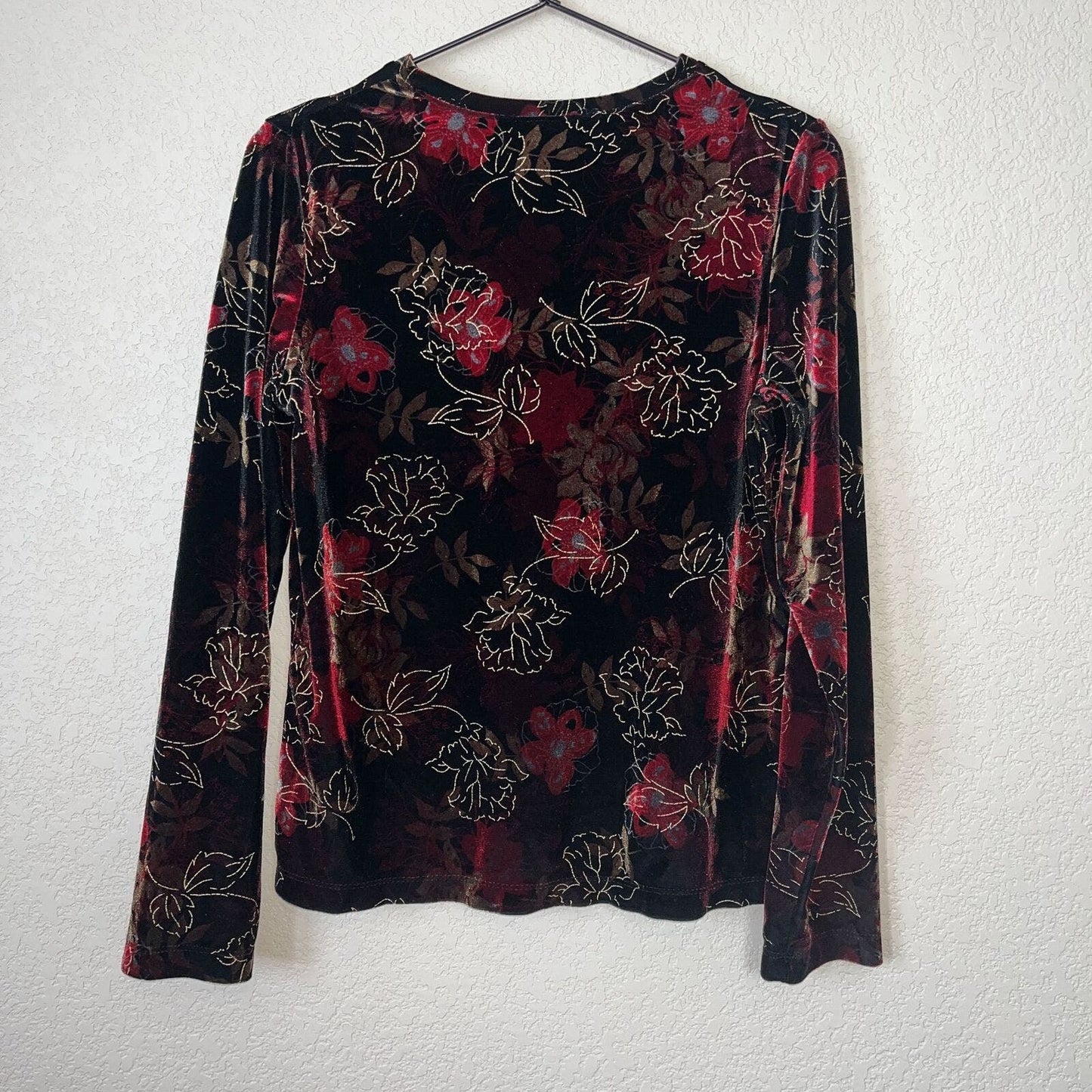 VTG White Stag Womens Sz M Long Sleeve Velvet Blouse Black Red Floral