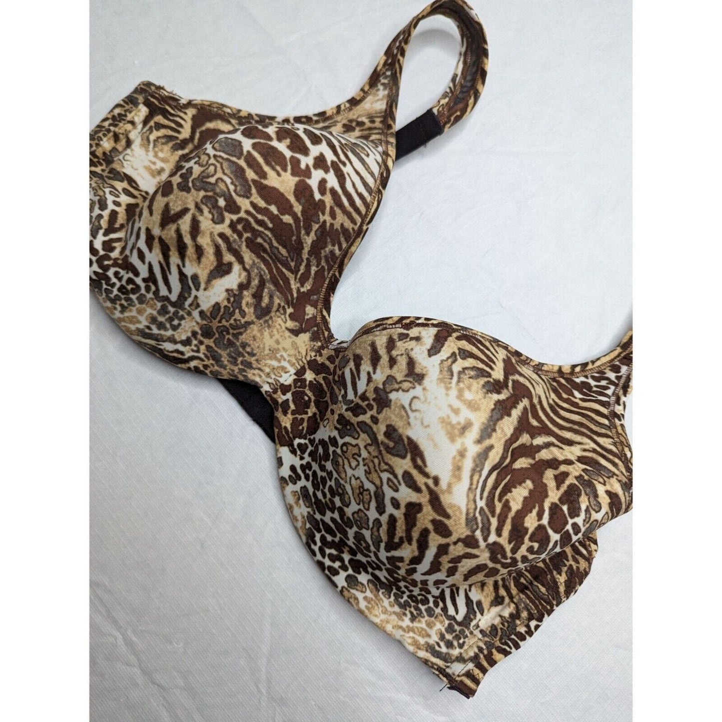 Hanes Womens Sz 38D Animal Print T Shirt Bra