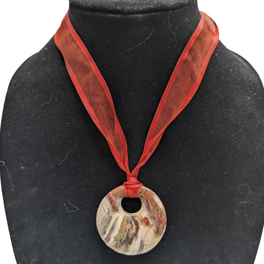 Vintage Y2K Ribbon Style Round Stone Pendant Necklace Red Beige