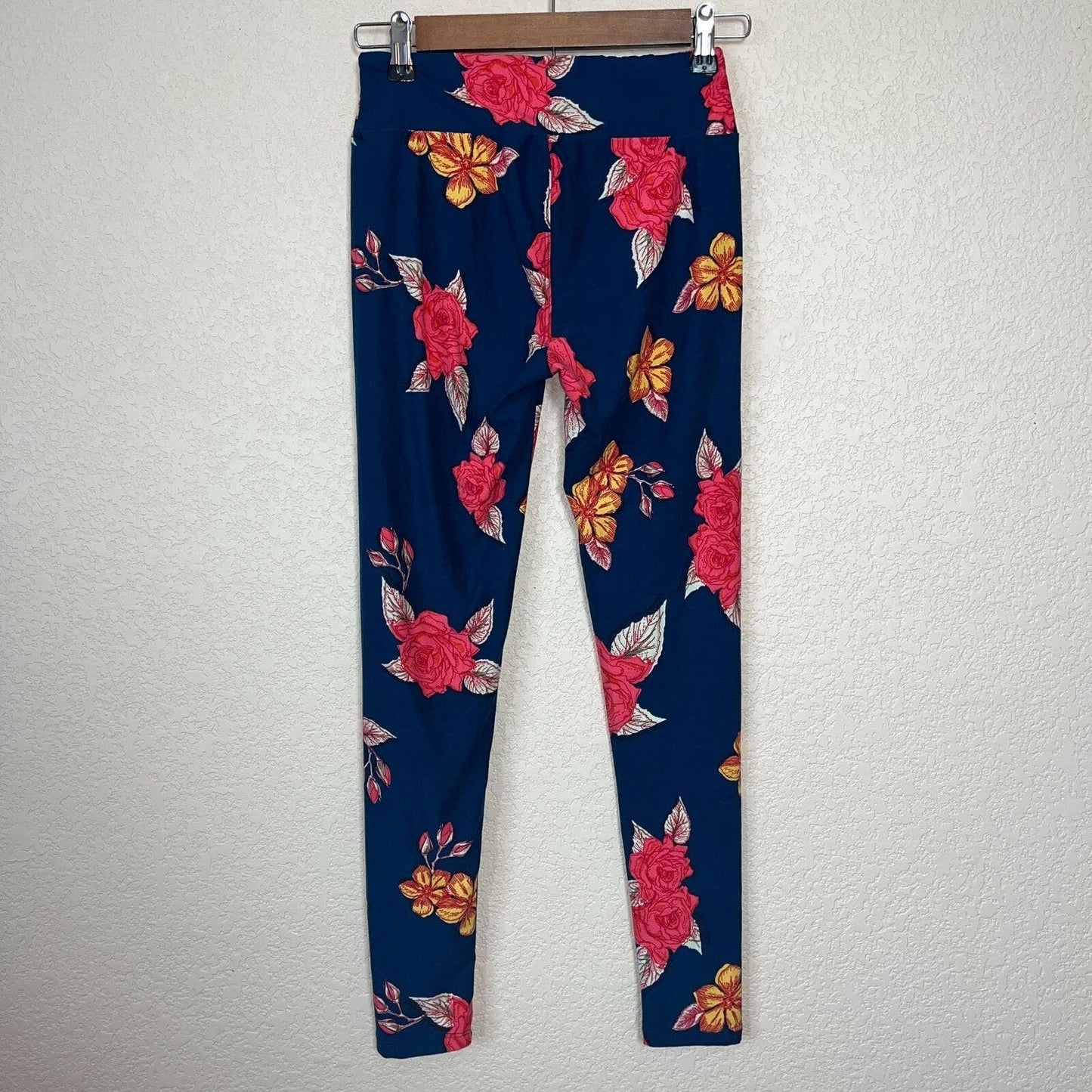 Lularoe OS One Size Womens Leggings Navy Blue Pink Floral Rose