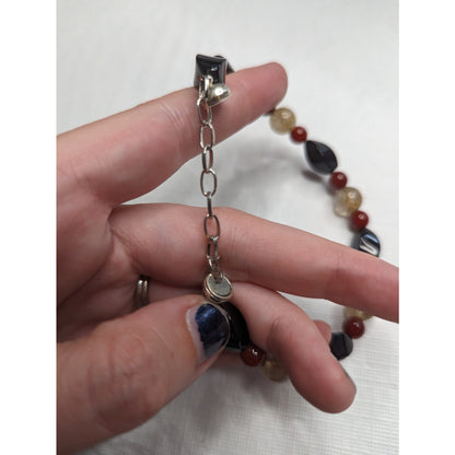 Vintage 1990s Magnetic Glass Beaded Single Strand Bracelet Black Red