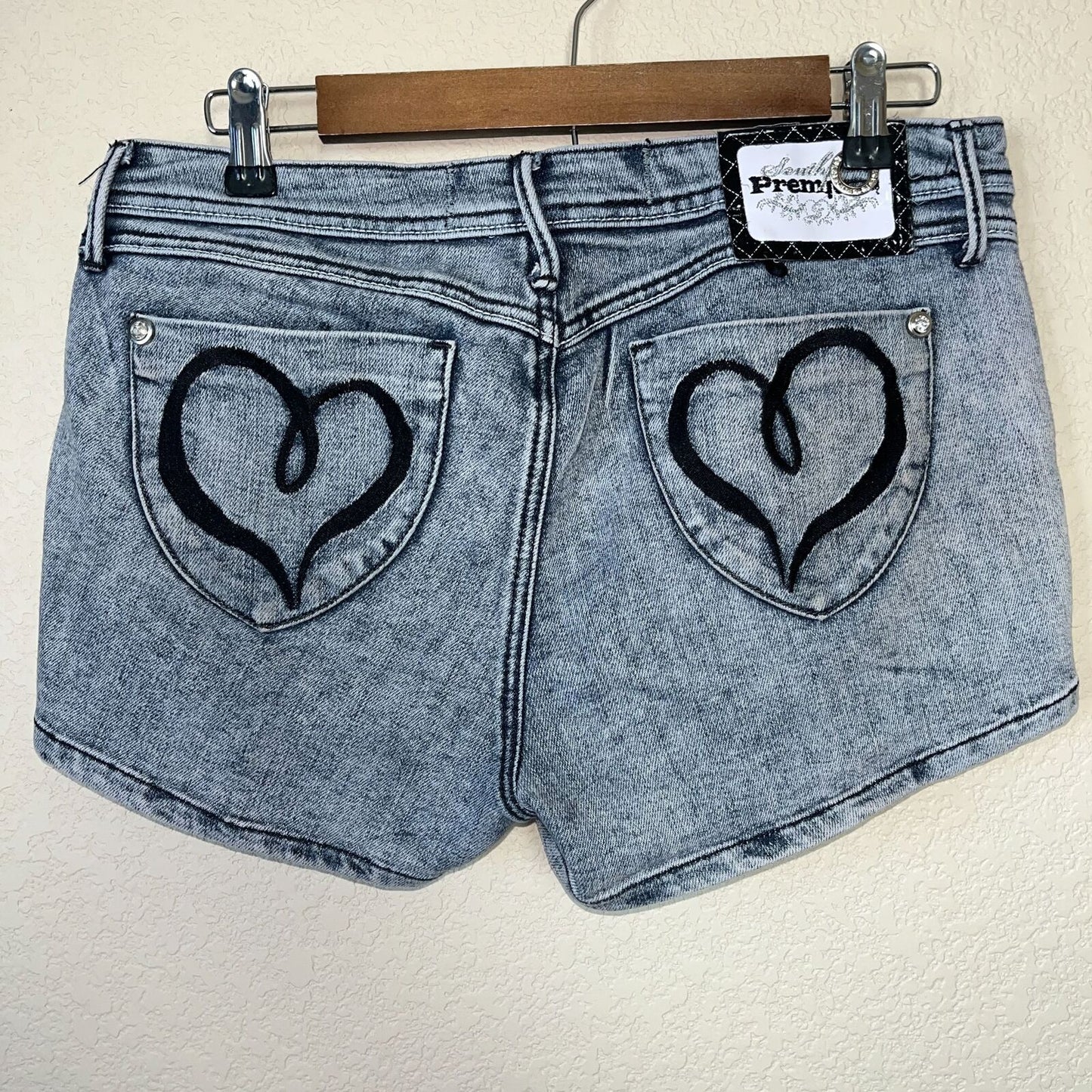 Southpole Premium Juniors Sz 11 Jean Shorts Heart Pockets