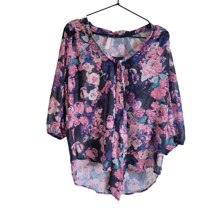 Xhilaration womens Sz L High Low Hem 3/4 Sleeve Floral Blouse