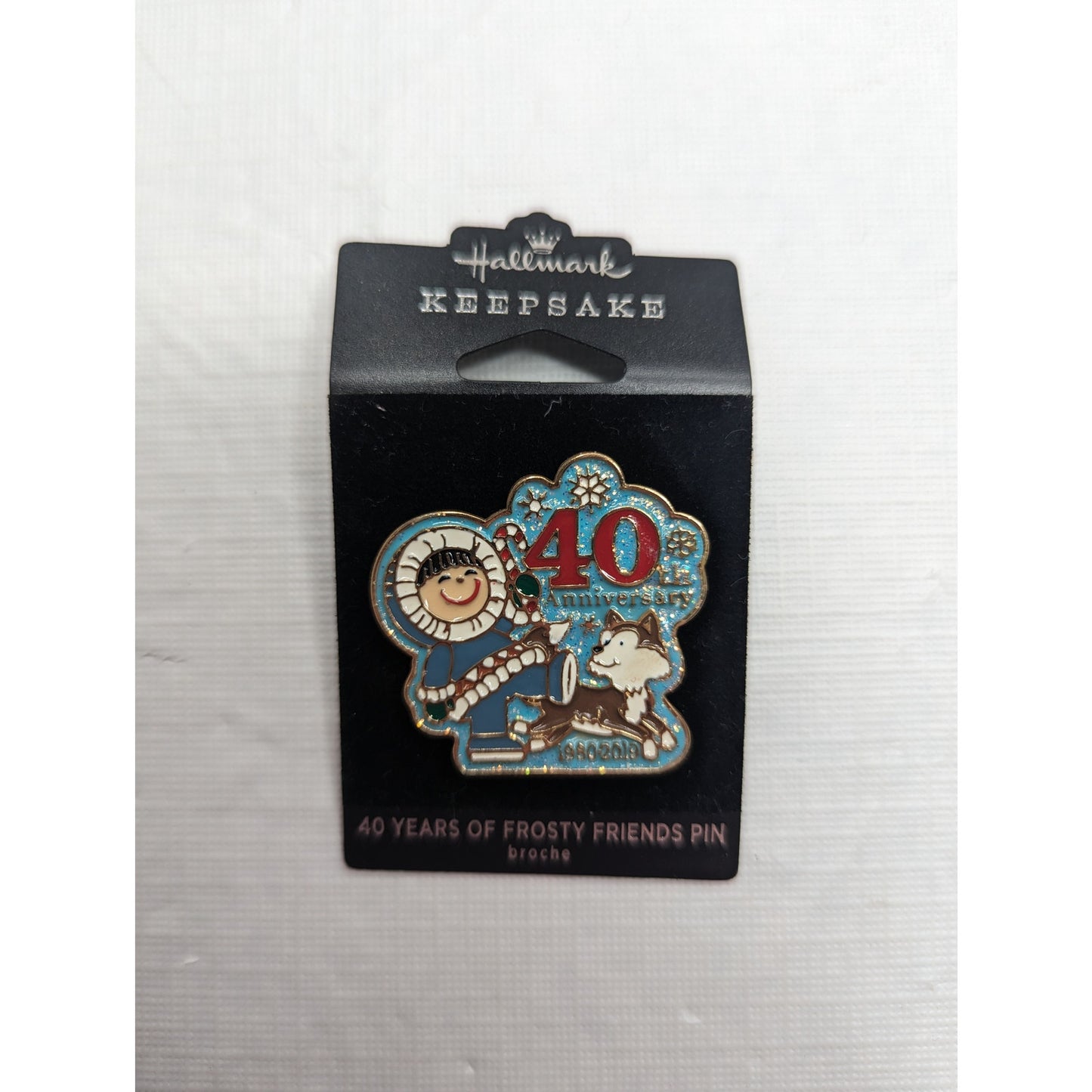 Hallmark Keepsake 40 Years of Frosty Friends Collectible Pin Broche 1980 2019
