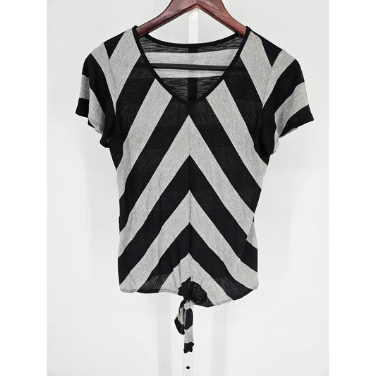 ANA A New Approach Womens Sz PM Petite short Sleeve Chevron Top Black White