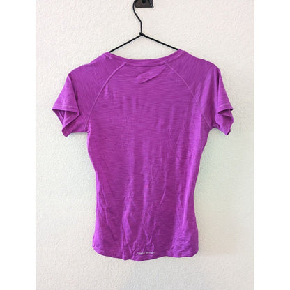 Under Armour Womens Sz XS Short Sleeve Semi Fitted T Shirt Purple NEW