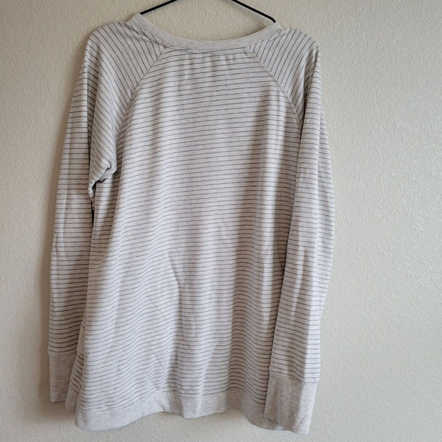 Danskin Womens Sz XL Tunic Length Lightweight Sweatshirt Gray White Striped