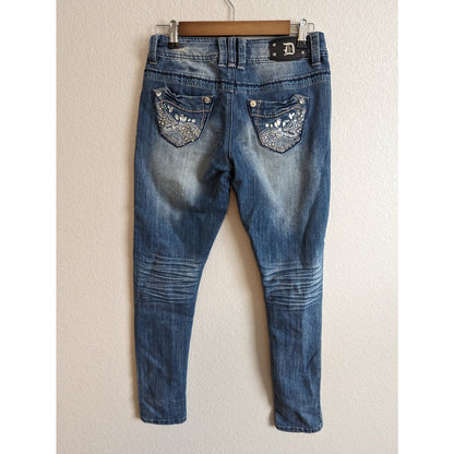 Dollhouse Juniors Sz 5 Skinny Jeans Light Wash Distressed NEW