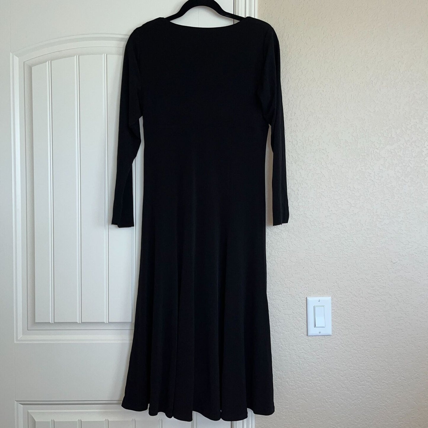 Vintage 1990s Glamour Womens Sz M Midi Dress Solid Black Long Sleeve