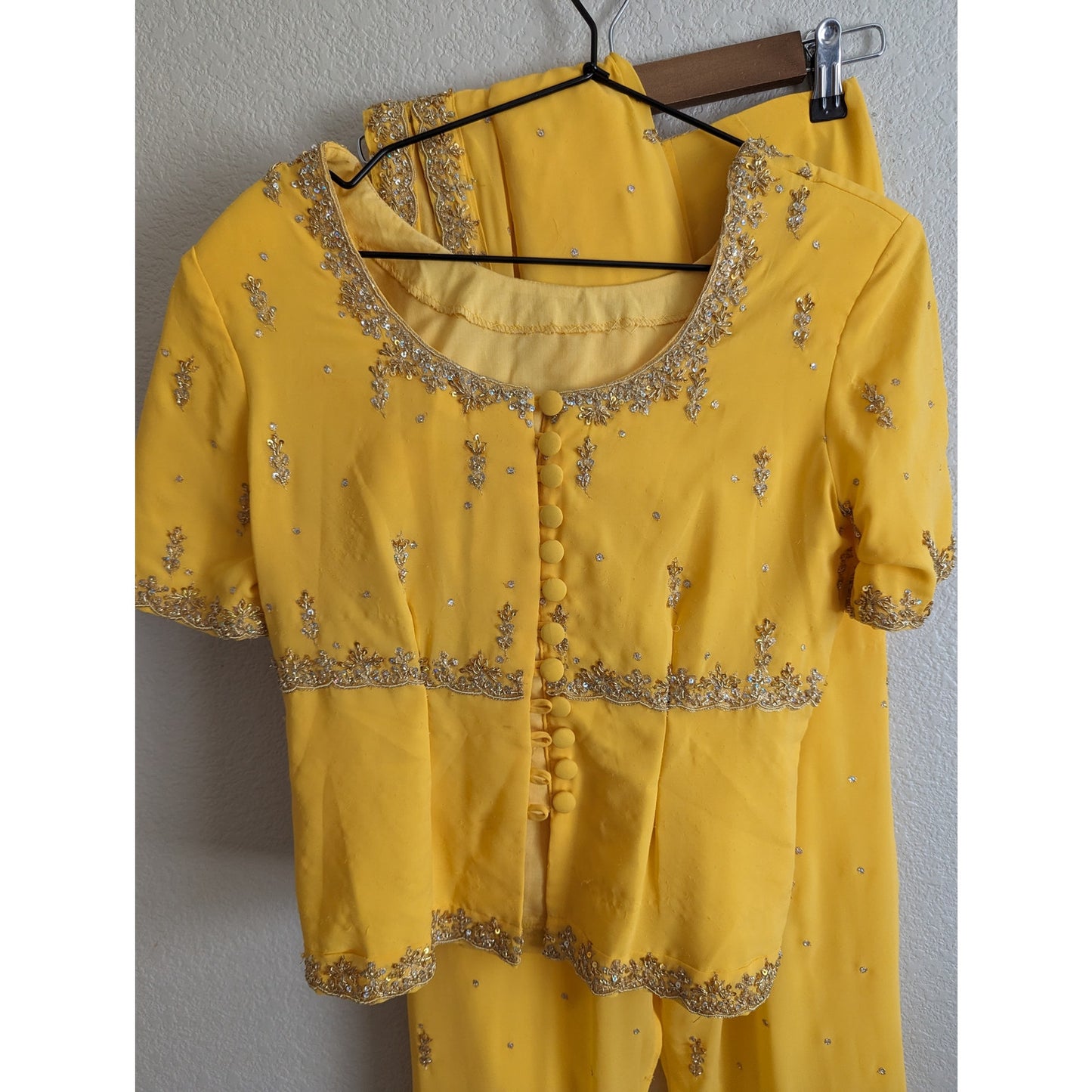 Vintage 1960s Indian Style Womens Skirt Pants Blouse Set Gold Embroidered