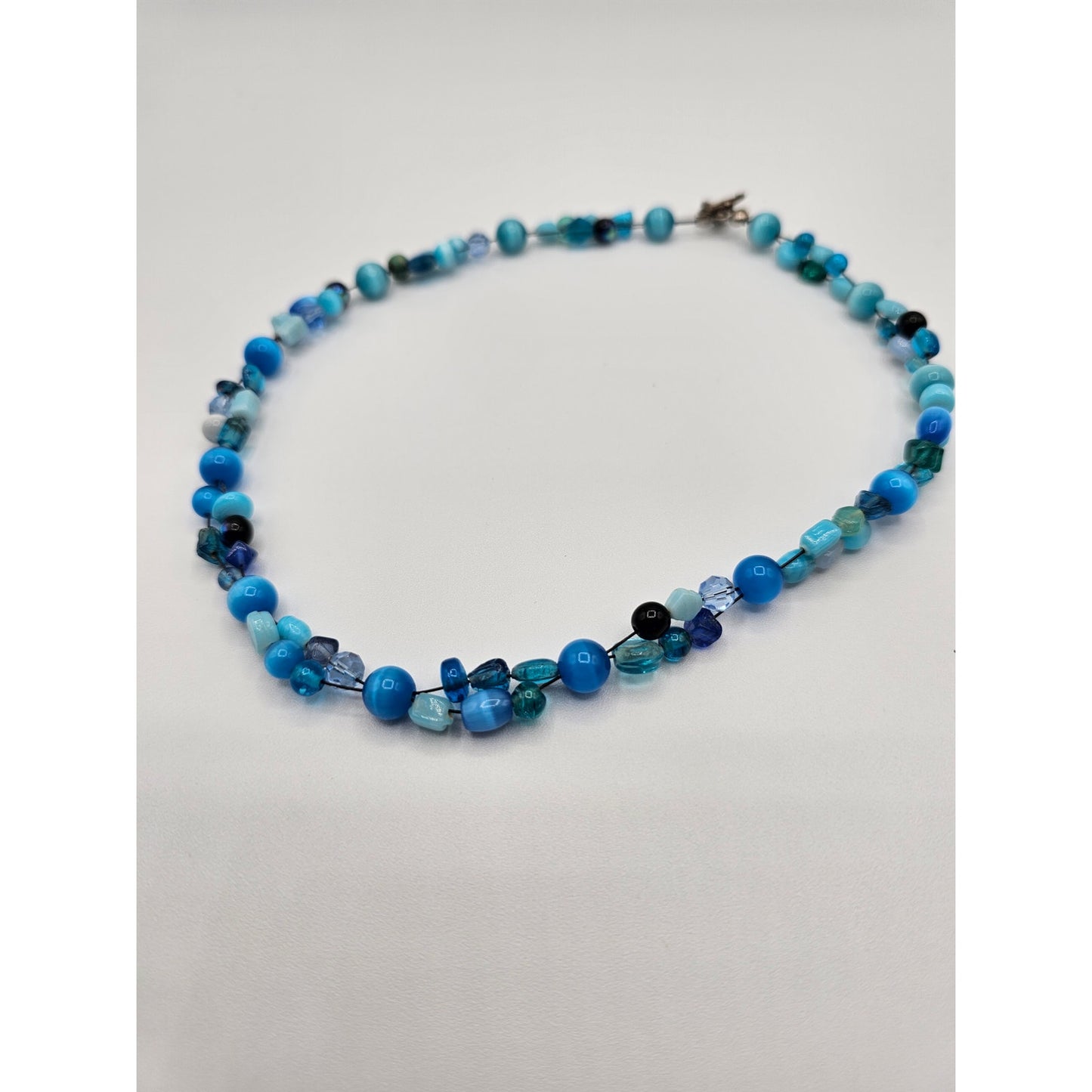 Vintage Y2K 2 Strand Glass Beaded Necklace Bright Blue Beads