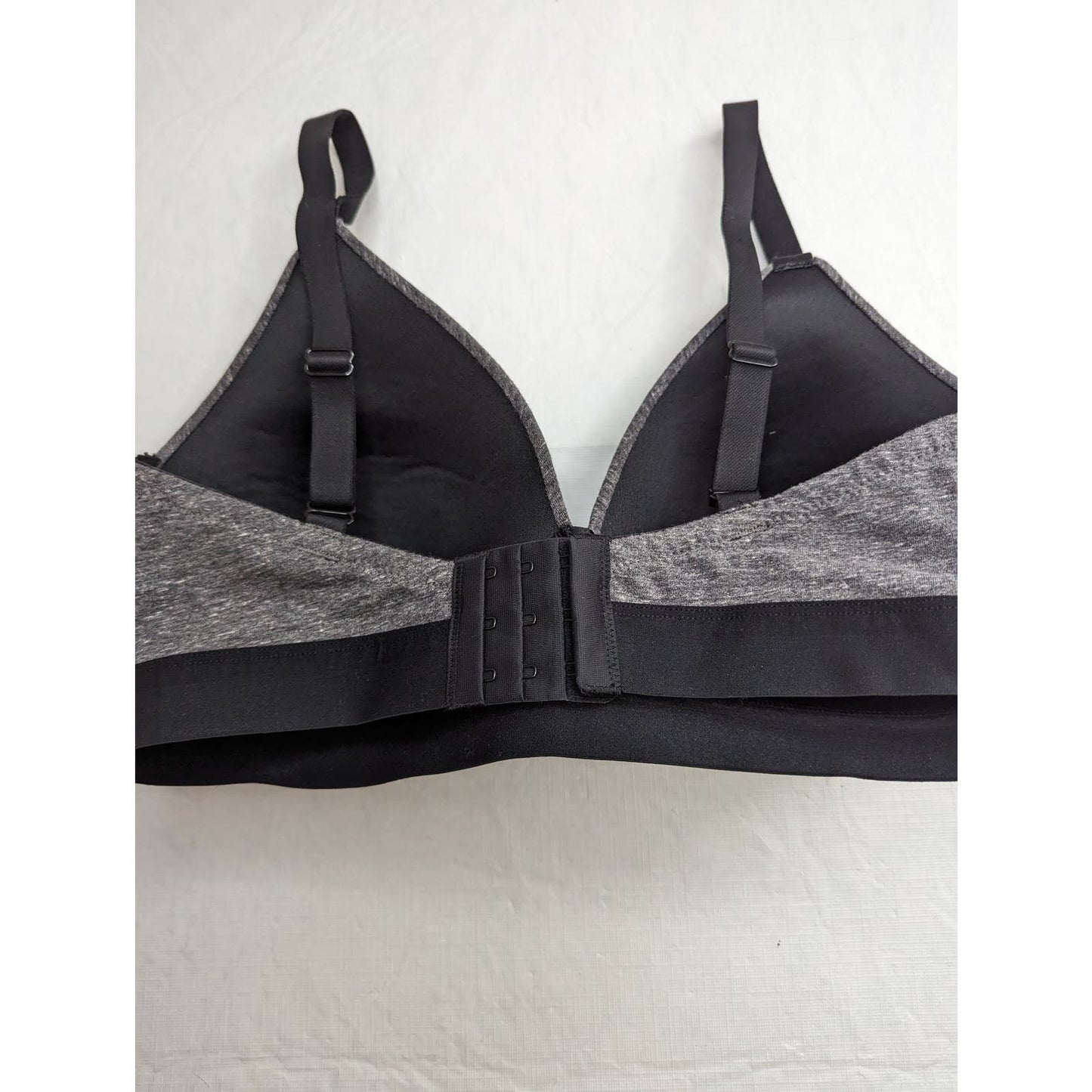 Auden Womens Sz 36DD Gray and Black Lightly Padded T Shirt Bra