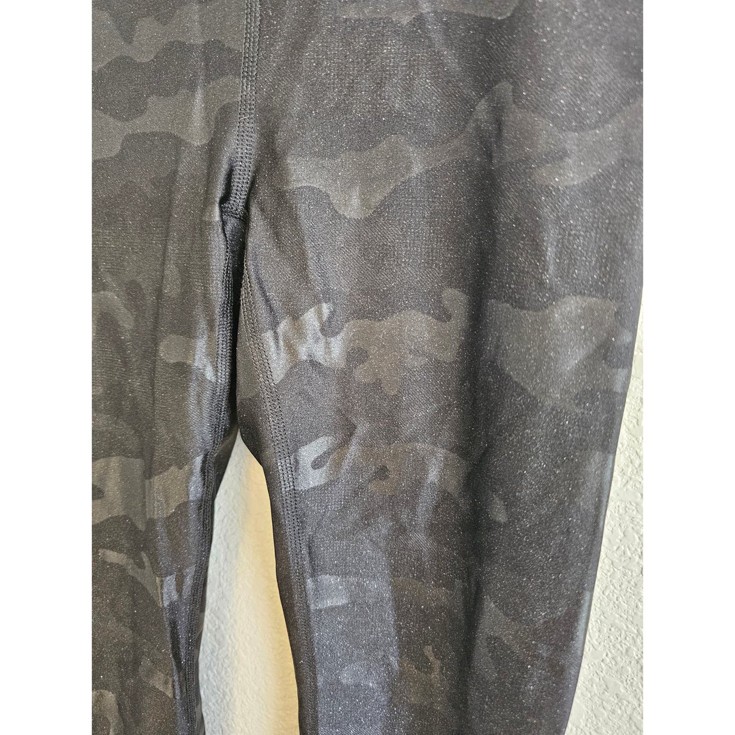 Heroine Sport Womens Sz S Athletic Leggings Camo Glitter Print