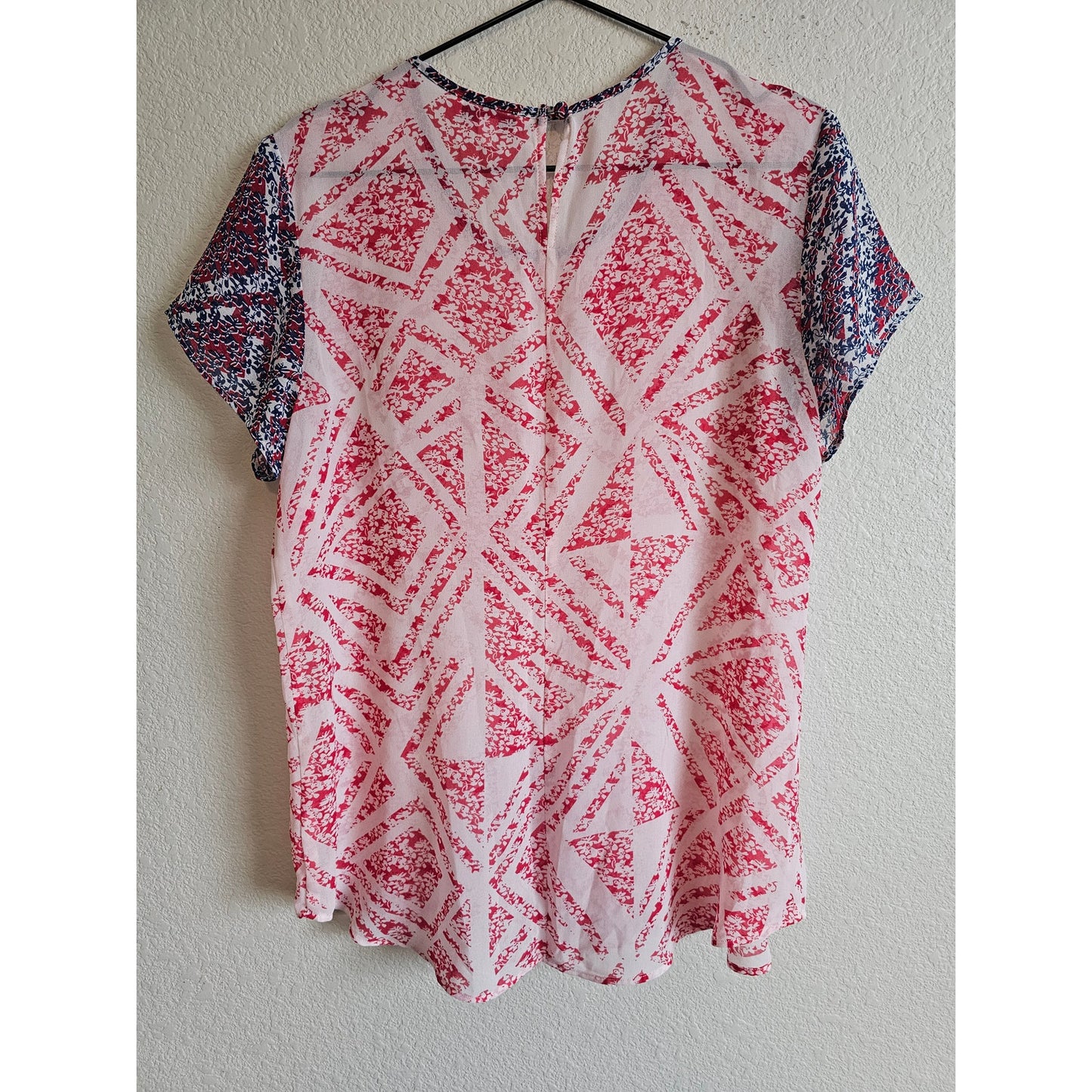 CABI Style #732 COQUETTE TOP Red/White/Blue GEOMETRIC PRINT Chiffon Blouse Sz M