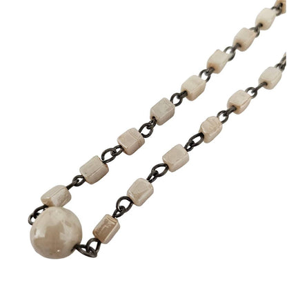 Vintage Y2K 2000s Single Strand Beaded Chain Necklace Cream Irridescent