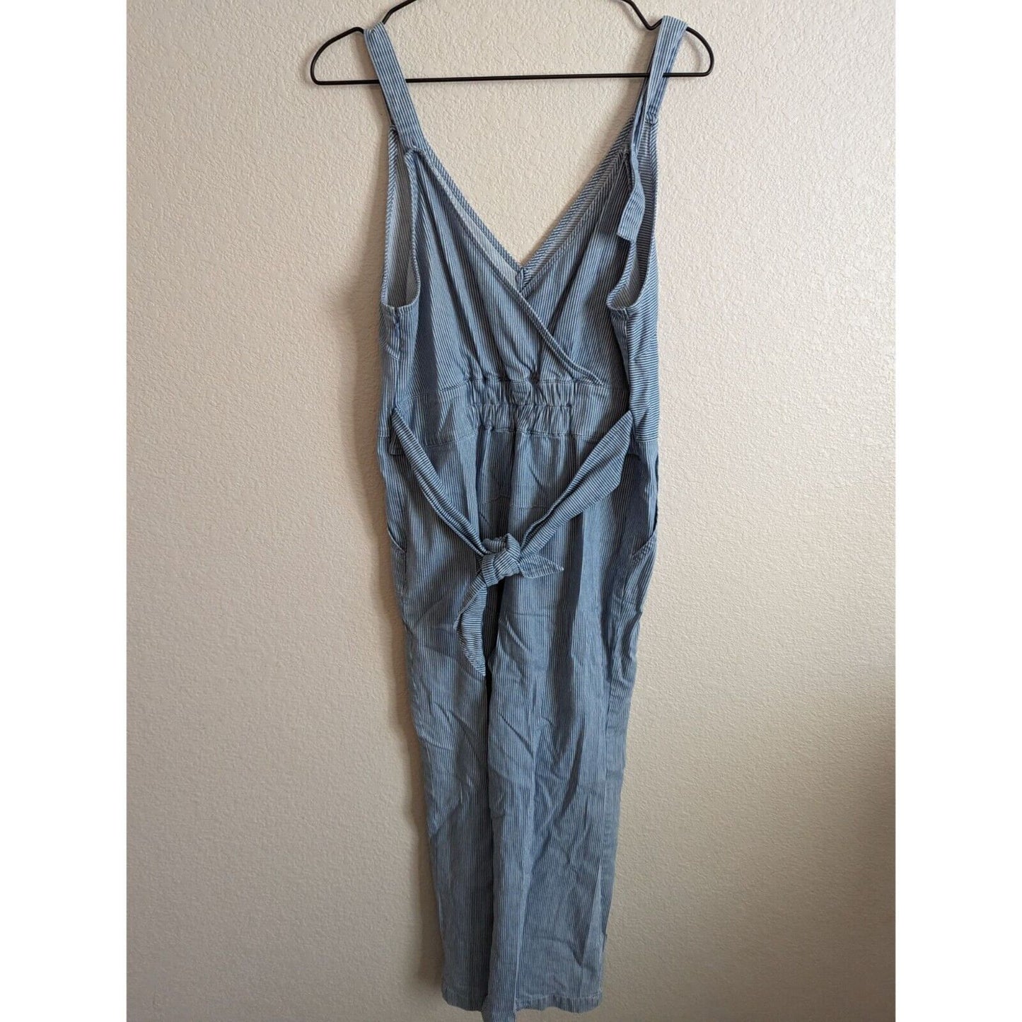 Womens Sz M Full Length Conductor Style Jumpsuit Blue Striped Sleeveless