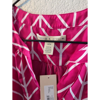 Hanna & Gracie Womens Sz M Hot Pink Chevron Sleeveless Blouse NEW