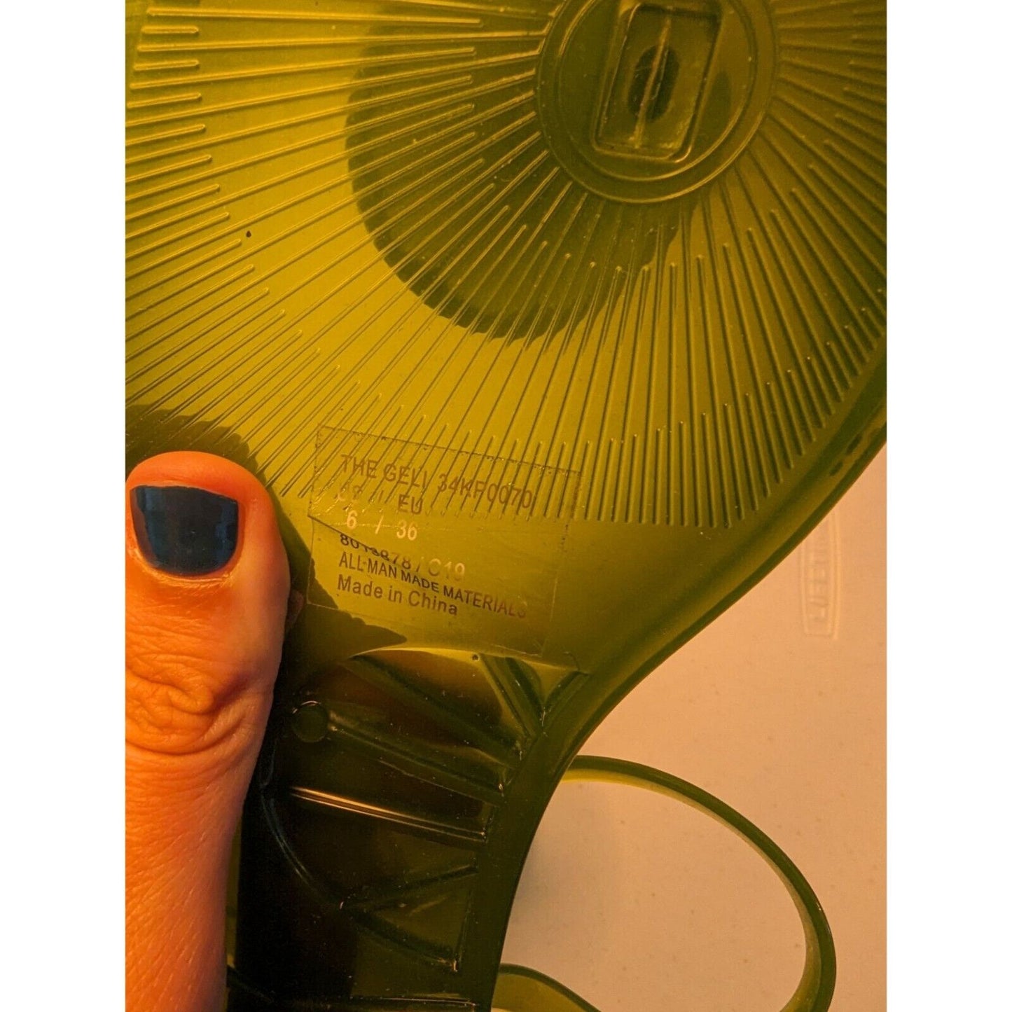 Katy Perry Jelly Geli LIME Green Scented Flats Sandals PVC Size 6