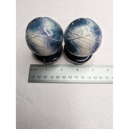 1964-65 New York World's Fair Unisphere Globe SALT & PEPPER SHAKERS