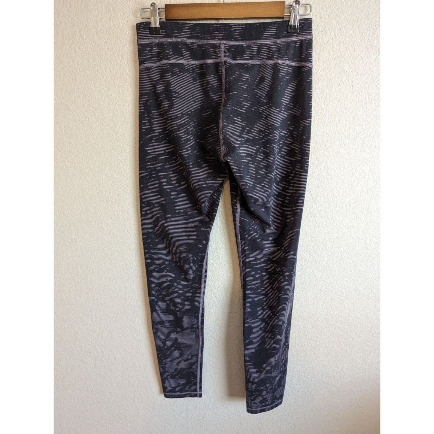 Under Armour Womens Sz M Fitted Athletic Leggings Full Length Printed