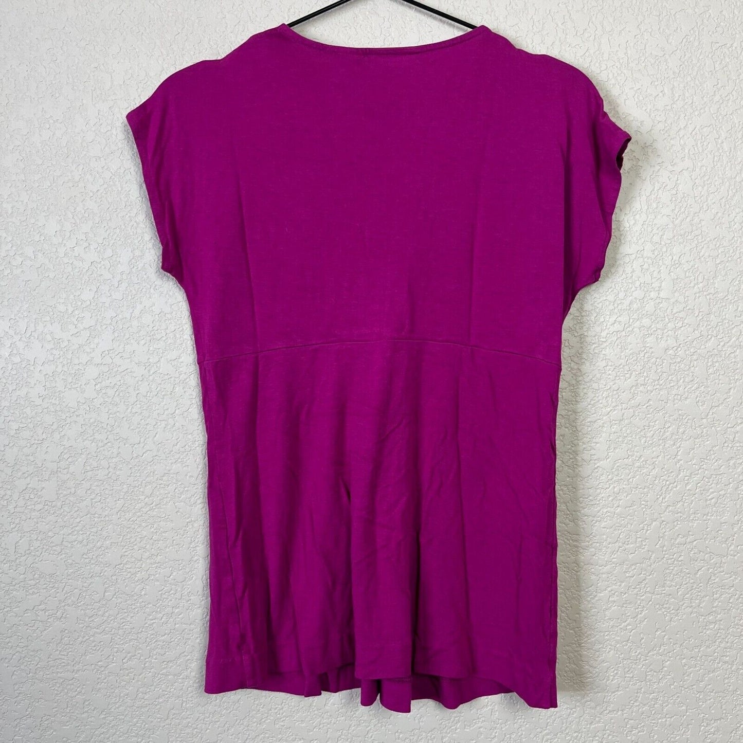 New York & Company Womens Sz S Short Sleeve Purple T Shirt V Neck Blouse