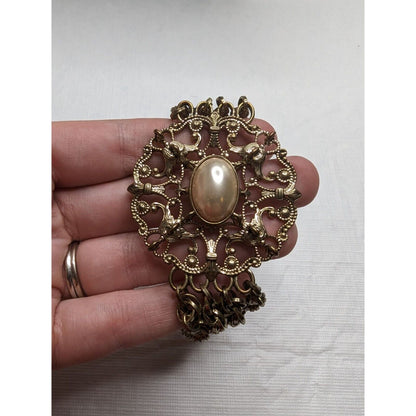 Vintage Victorian Style Cameo Gold Tone Faux Pearl Chain Bracelet