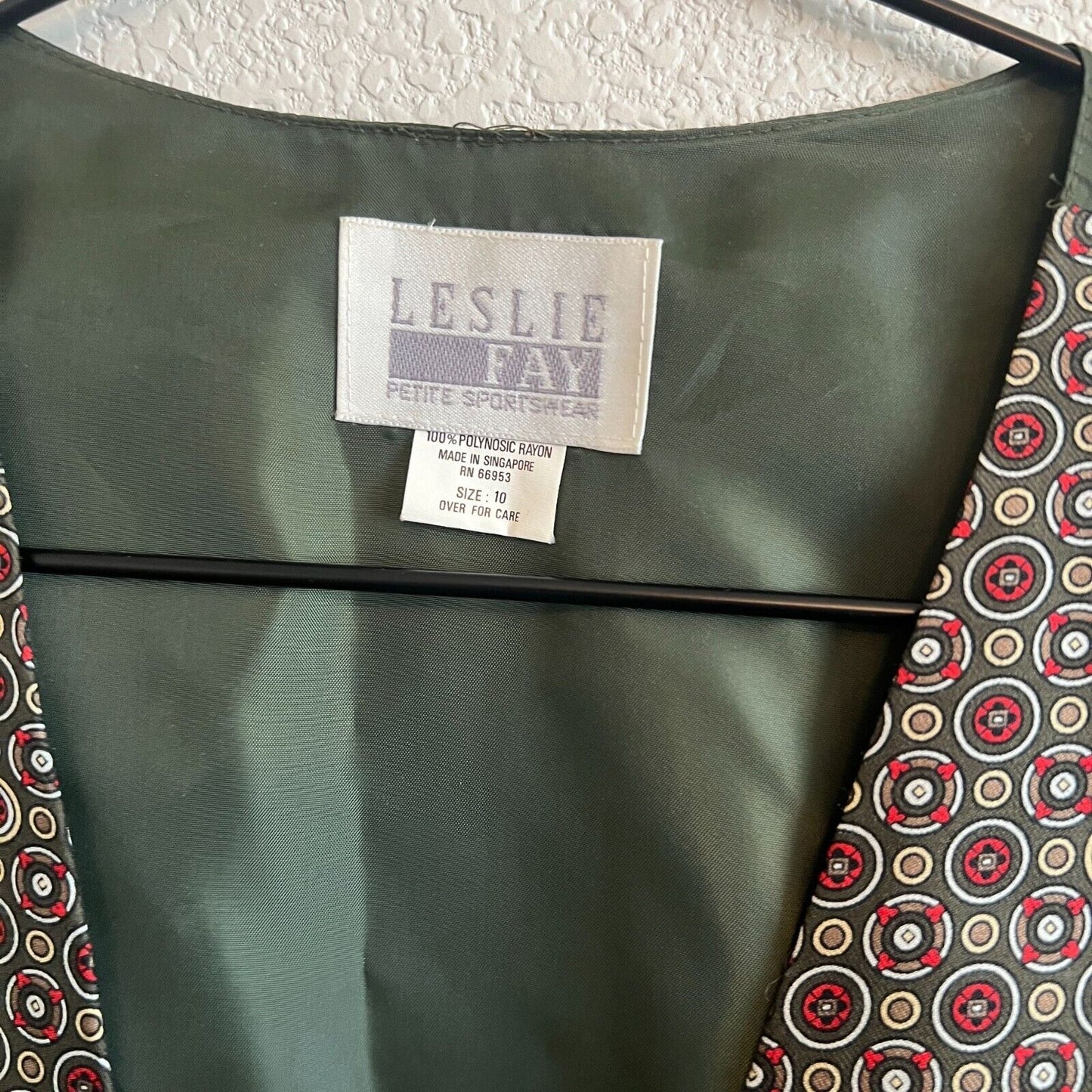 Vintage 1990s Leslie Fay Petite Sportswear Womens Sz 10 Dark Green Vest