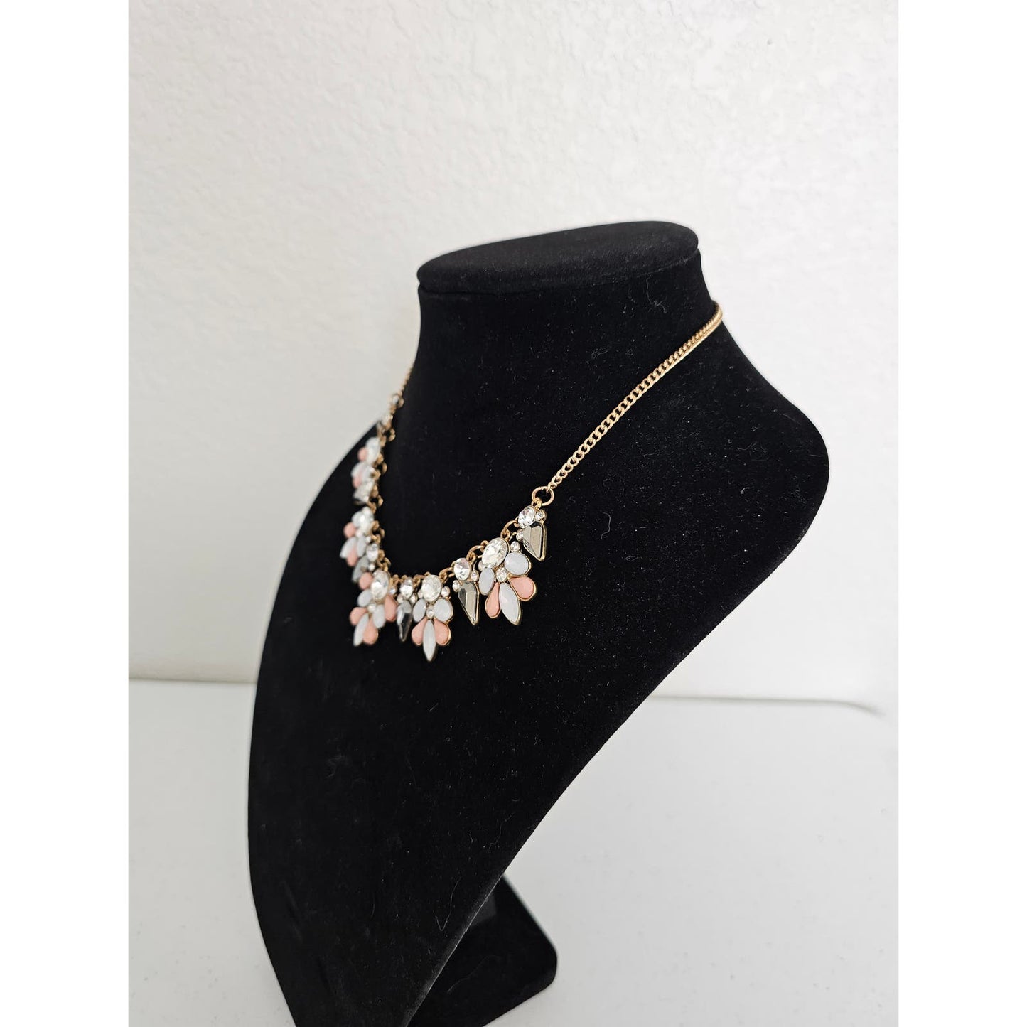 Vintage Y2K Formal Rhinestone Necklace Pink White Formal