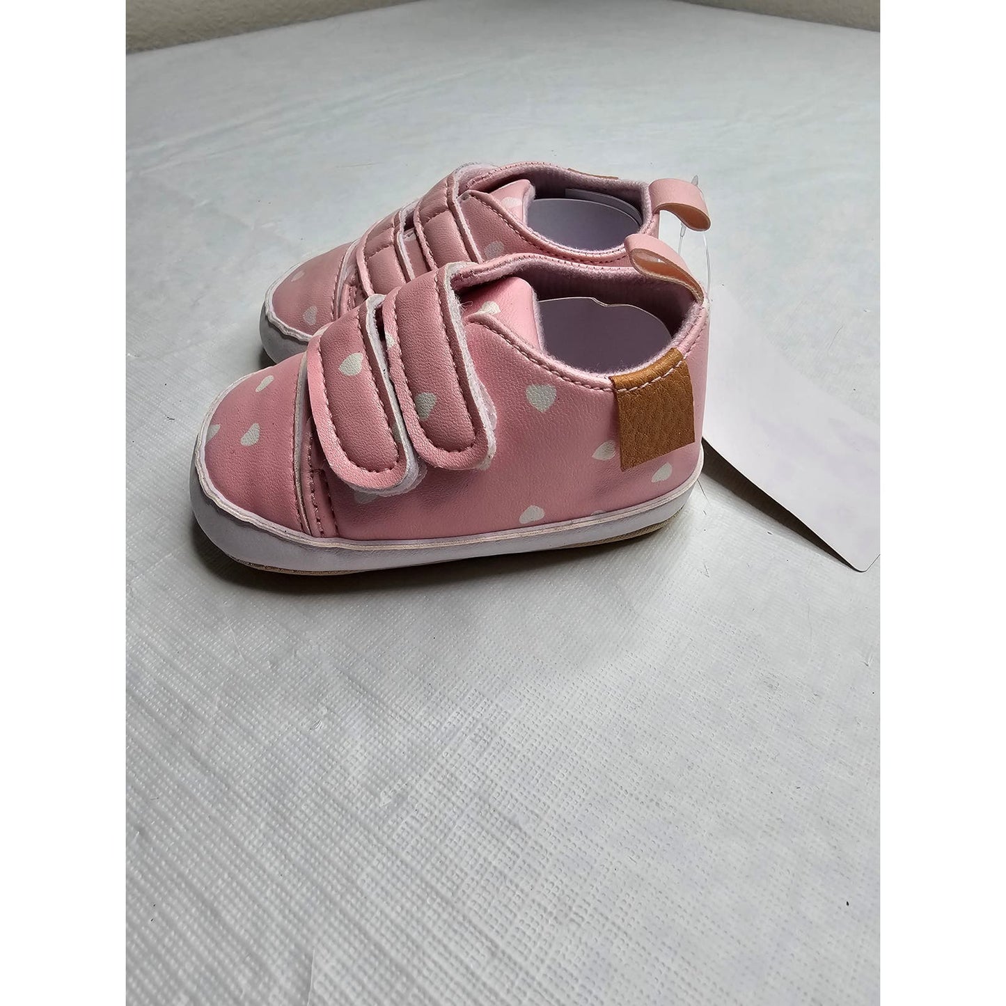 Baby Girls Sz 1 (0-6M) Tennis Shoes Pink and White Hearts NEW