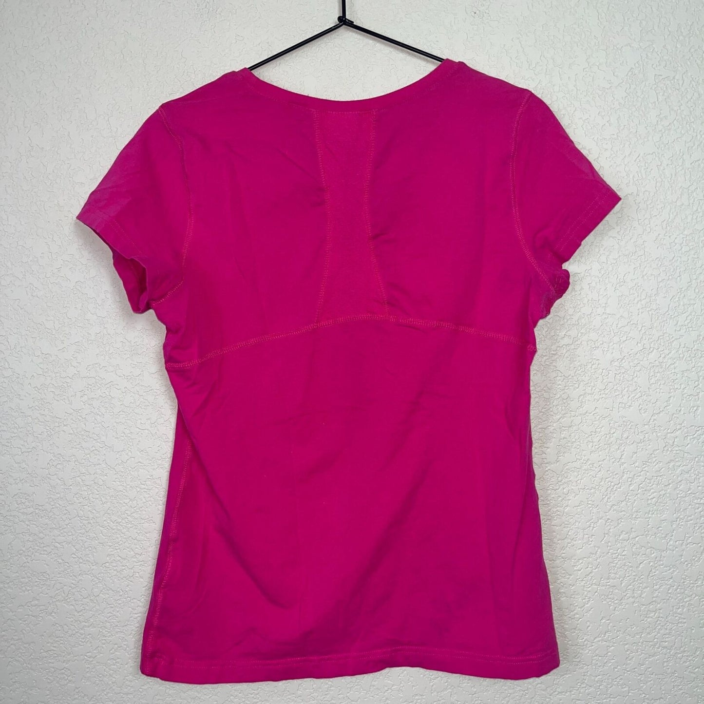 Danskin Now Womens Sz M Short Sleeve Athletic Shirt Bright Pink Barbie Core