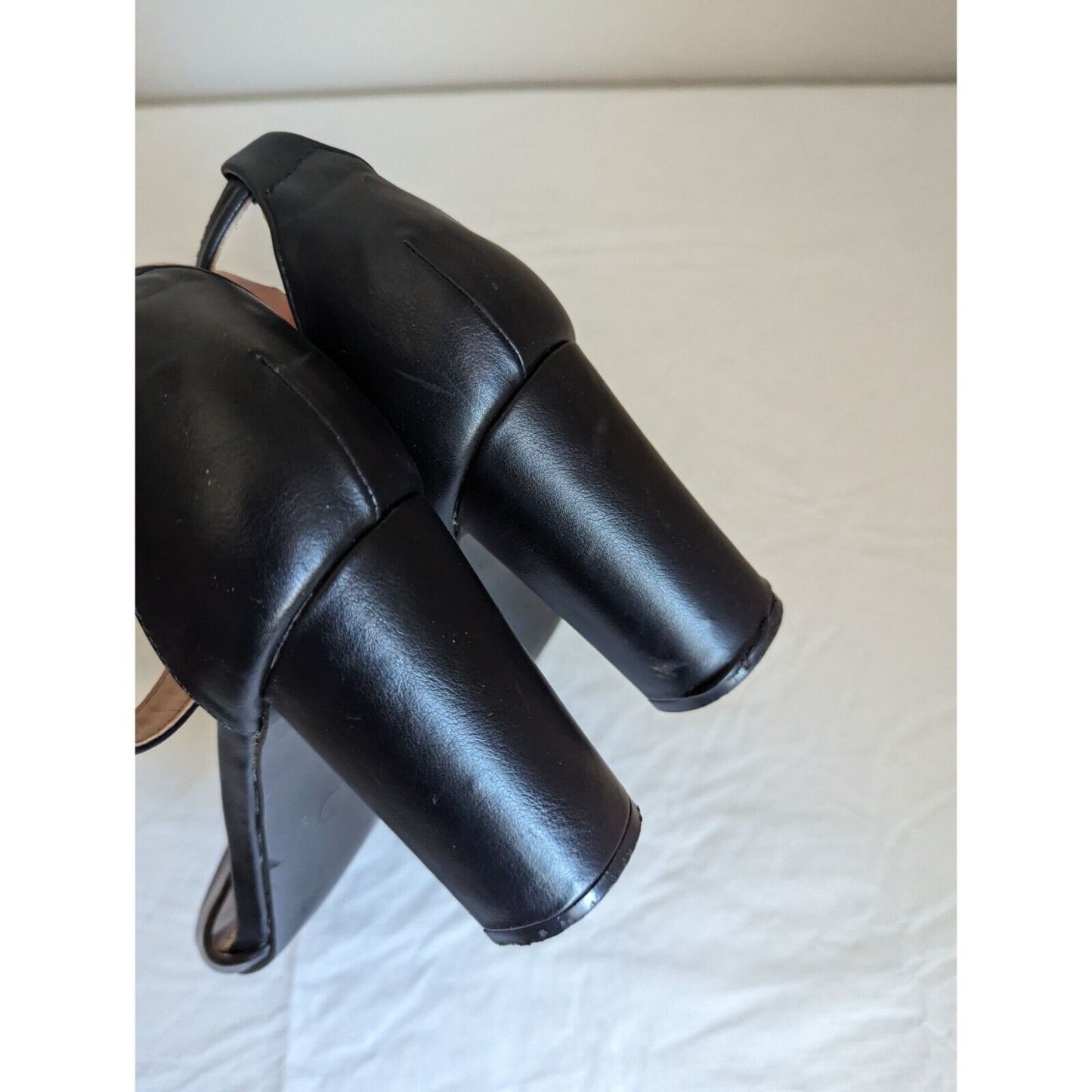 Kayla Womens Sz 41 Black Leather High Heels Block Heel Ankle Strap