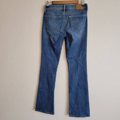 Lucky Brand Jeans azules con corte de bota clásico para mujer, talla 2, lavado medio