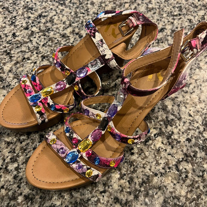 RE Report Womens Sz 10 Wedge Heels Macaw Colorful Rhinestone Front