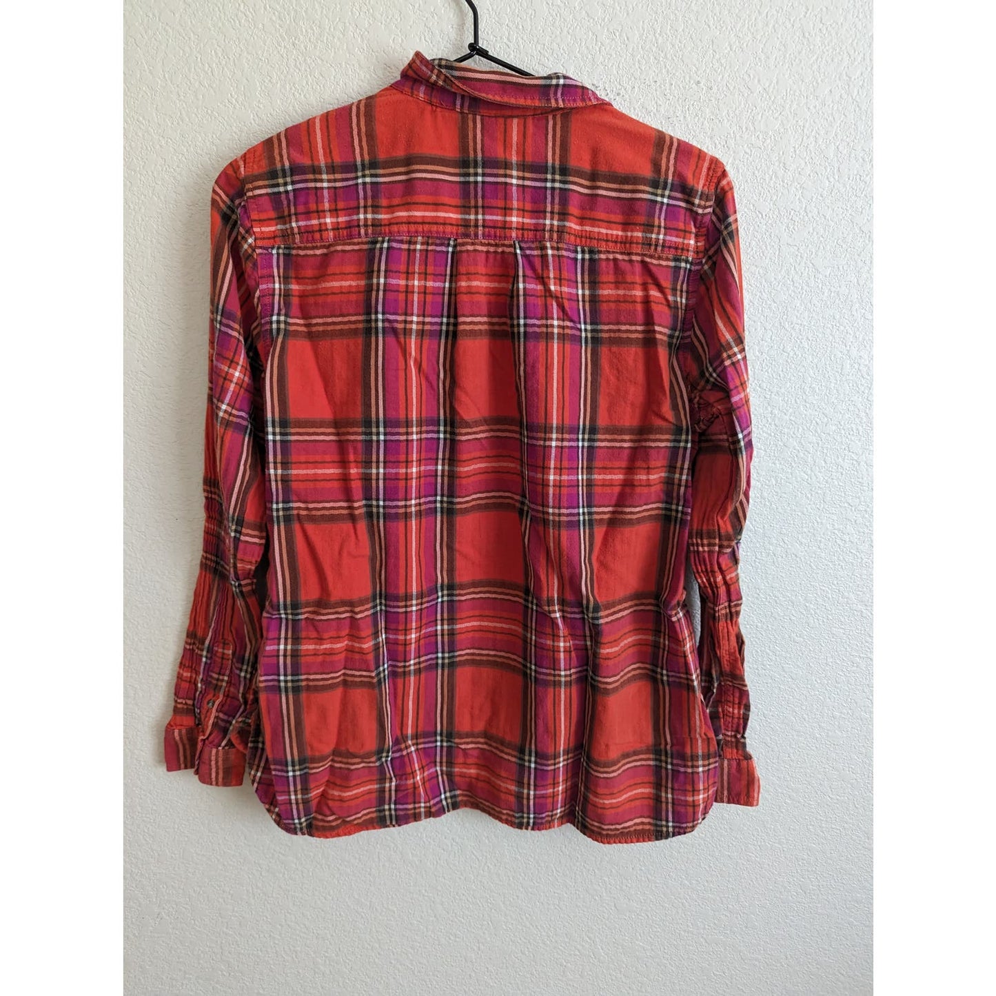 St Johns Bay Womens Sz L Long Sleeve Button Down Plaid Flannel Shirt Red