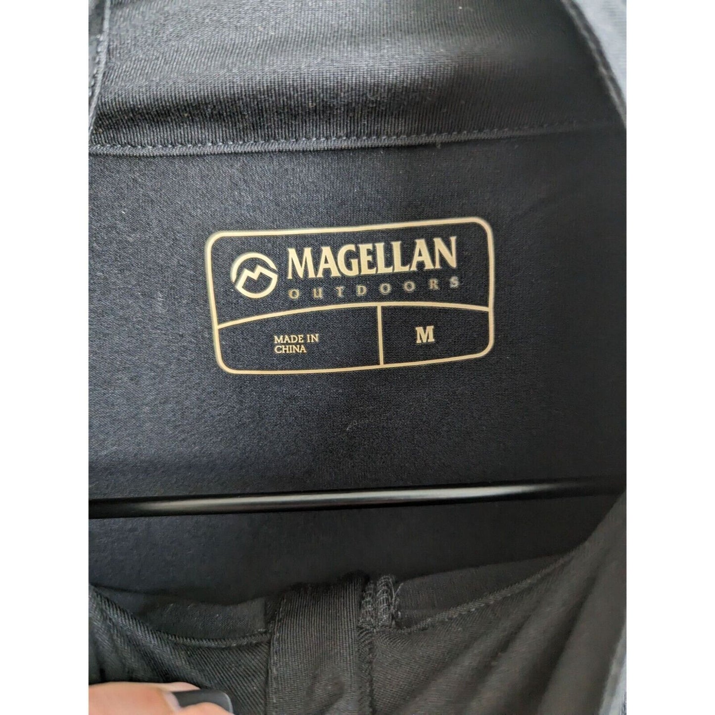 Magellan Outdoors Mens Sz M 1/2 Zip Athletic Lightweight Jacket Black